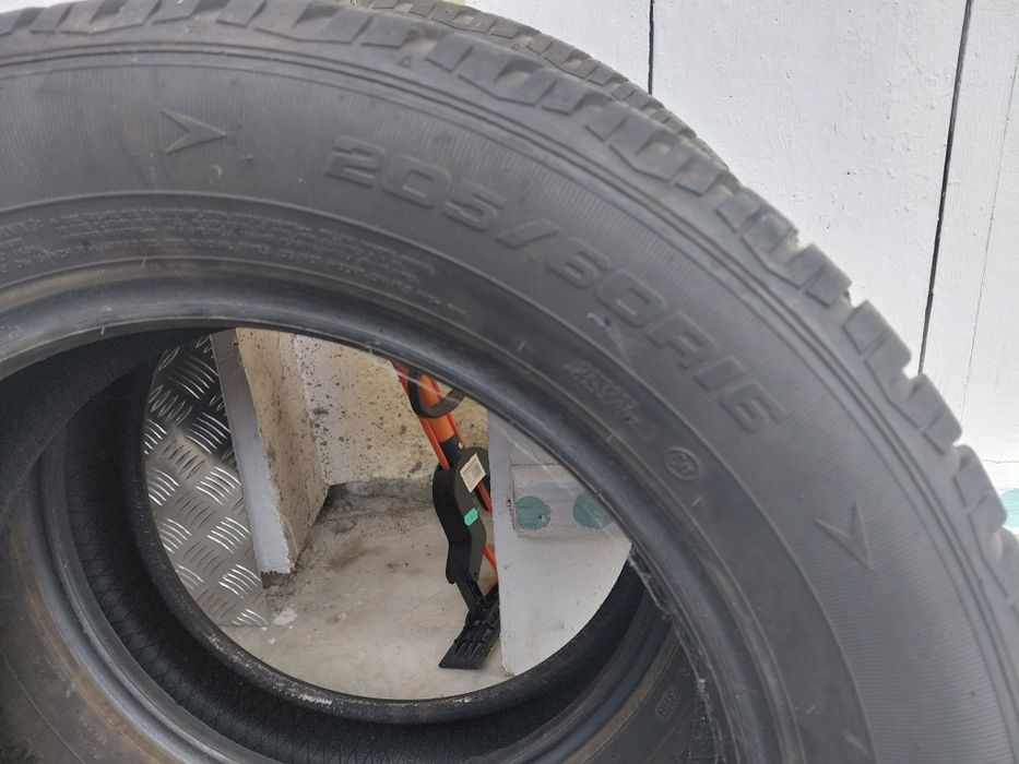 Зимни гуми 205/60R16