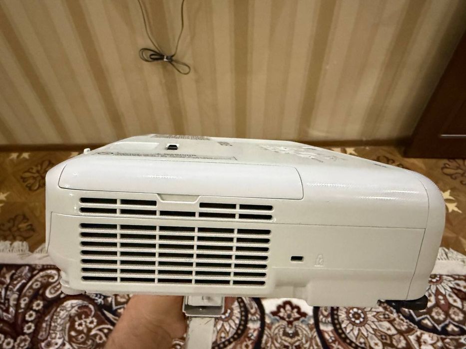 Proektor Epson EBX05. Проектор эпсон EBX05
