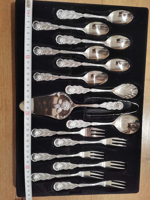 SBS Solingen Rose Antik Луксозни вилици и лъжици за десерт, 15 части