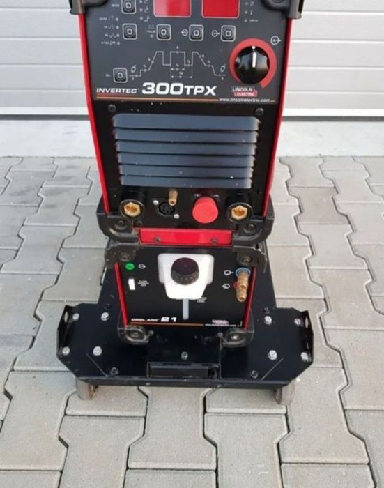 Invetor Lincoln Electric 300 TPX Tig/Wig Profesional