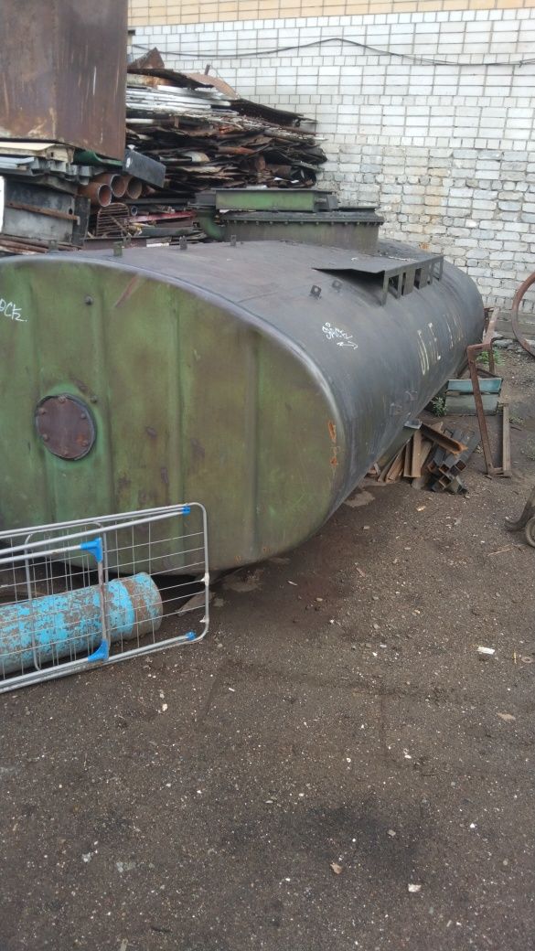 Продам бочку 6 куб