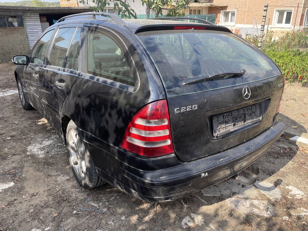 Mercedes C220 дизел 2005г.