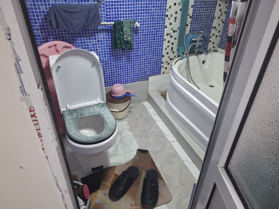 Дала ховлимни сотаман 7 сотих. Срочна Чирчик шахар.