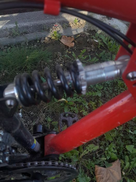 Vând bicicleta ieftină