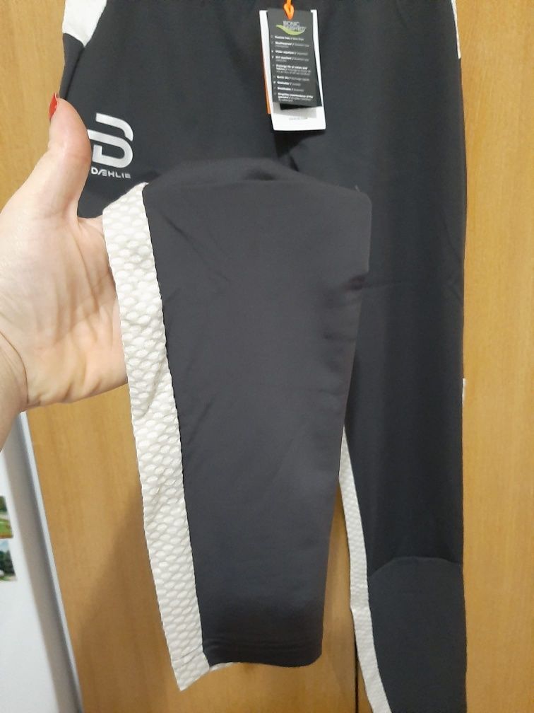 Pantaloni  / colanti de damă Daehlie