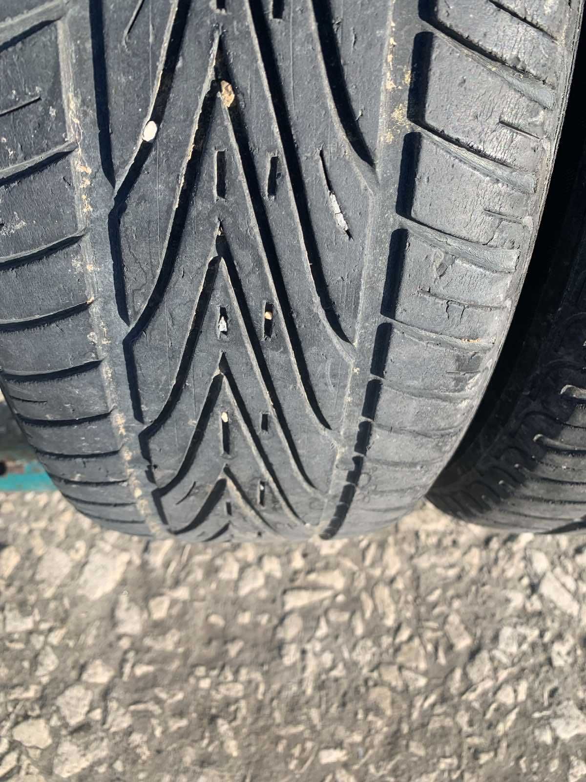 4 броя Летни гуми Vredestein 205/60 R15 Dot DV61 ном 76
