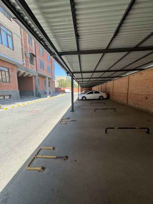 Сдаётся 1 ком квартира со всеми удобствами в центре города Бухары .