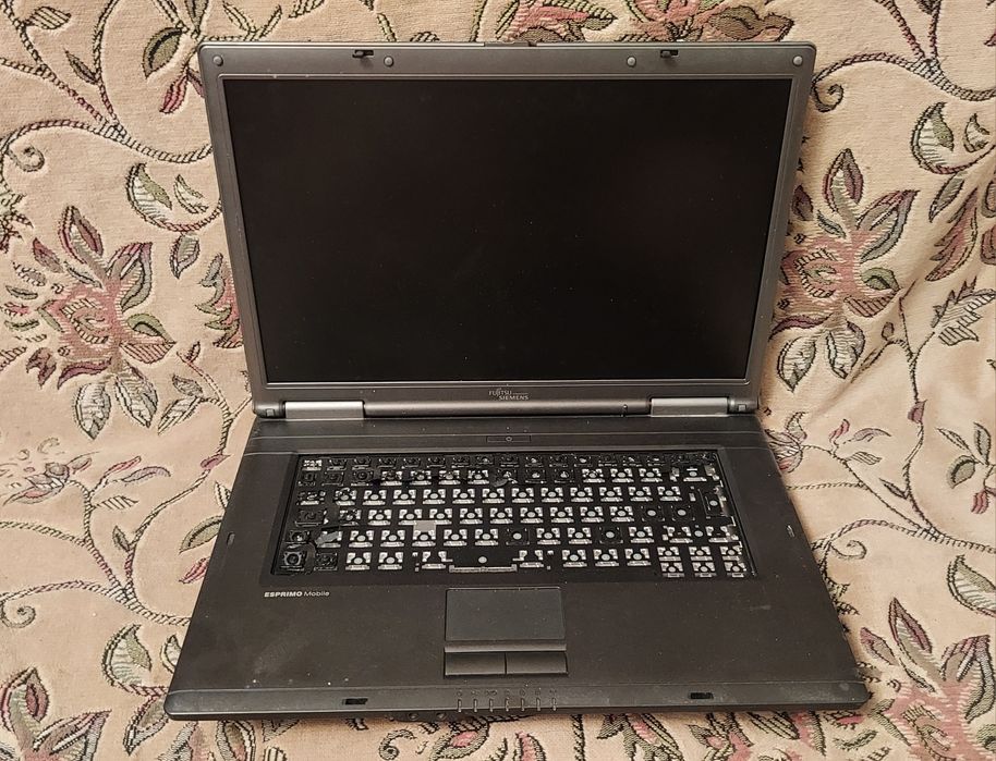 Ноутбук Fujitsu V5535