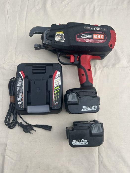 Max RB 397 masina de legat fier