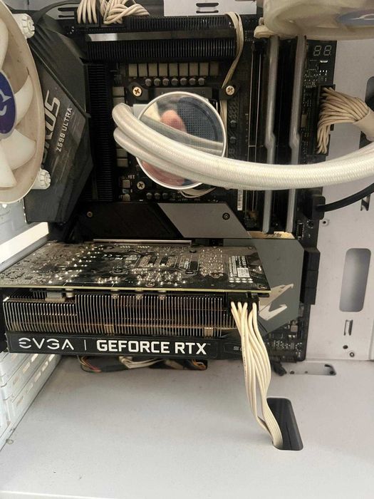 Vand pc gaming. UTILIZAT