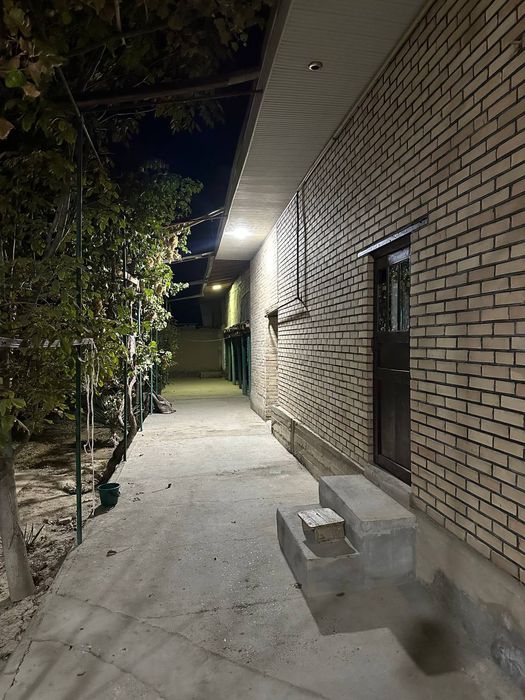 Hovli sotiladi srochnaga