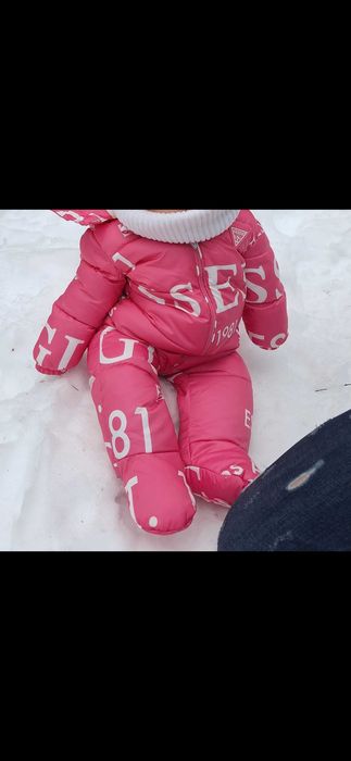 Детски зимен гащеризон Guess за момиче
