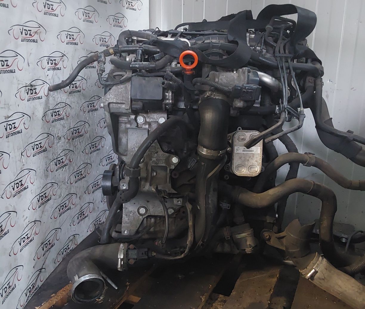 Motor complet fara anexe 1.6 an 2010 110 cp cod motor CAY