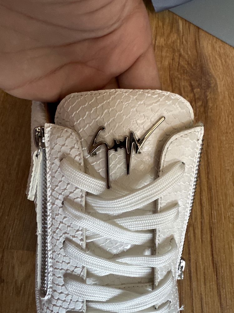 Guiseppe Zanotti Frankie Low Бели