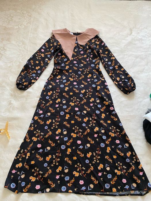 Платье атласные очень красиво смотрится