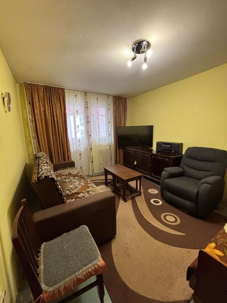 Vand apartament 2 camere