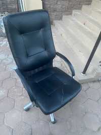 Продаётся кресло