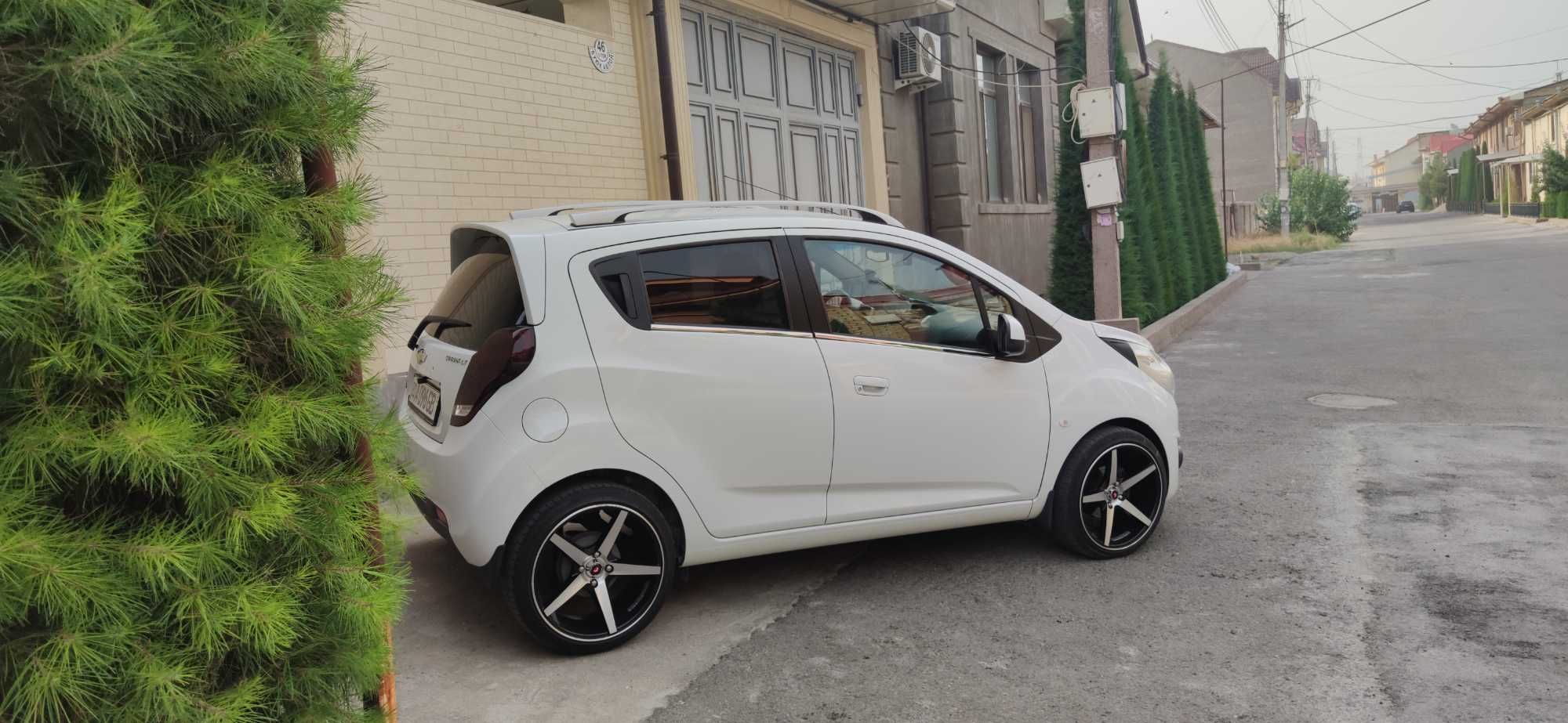 Vossen R17 205/40 sastayannasi nok