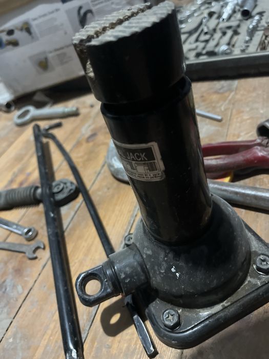 Домкрат тайота оригинал 7 тыс