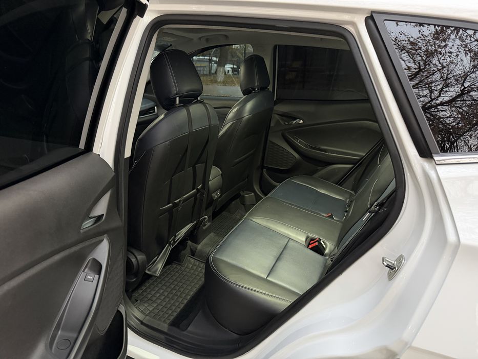 Tracker 2 premier plus, 2024