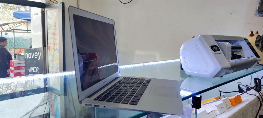 Macbook Air ( 13-inch,  2015)