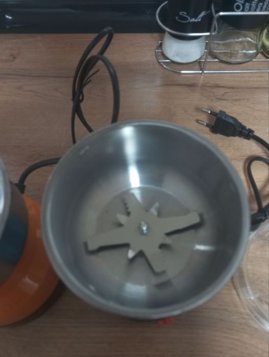 Кофемолка Zwillon