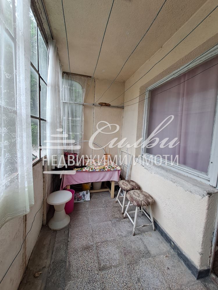 Продава се Двустаен апартамент в Шумен, Добруджански - 60 кв.м за 1318 €/кв.м - Снимка #8