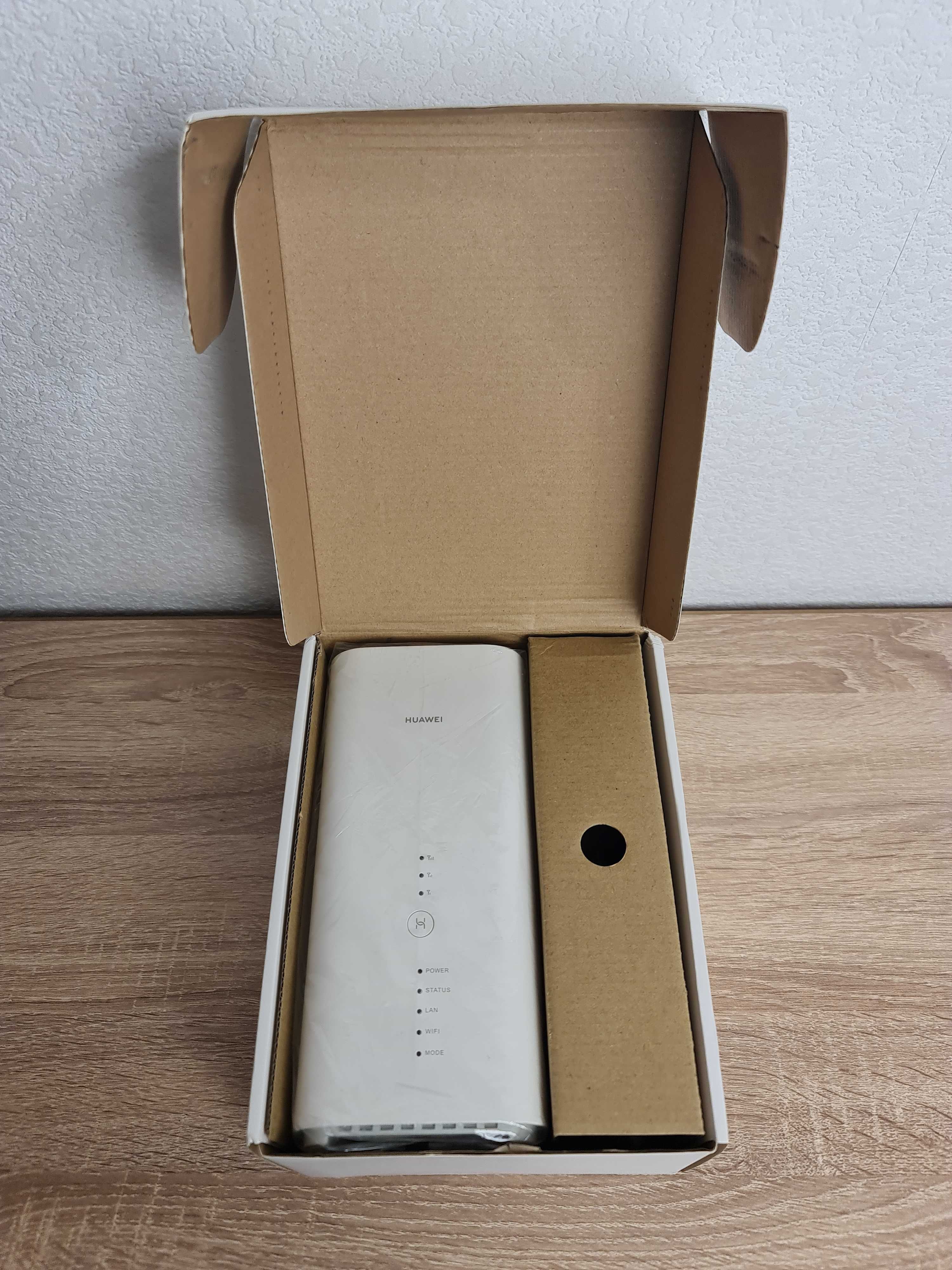 4G роутер Huawei B818-263.