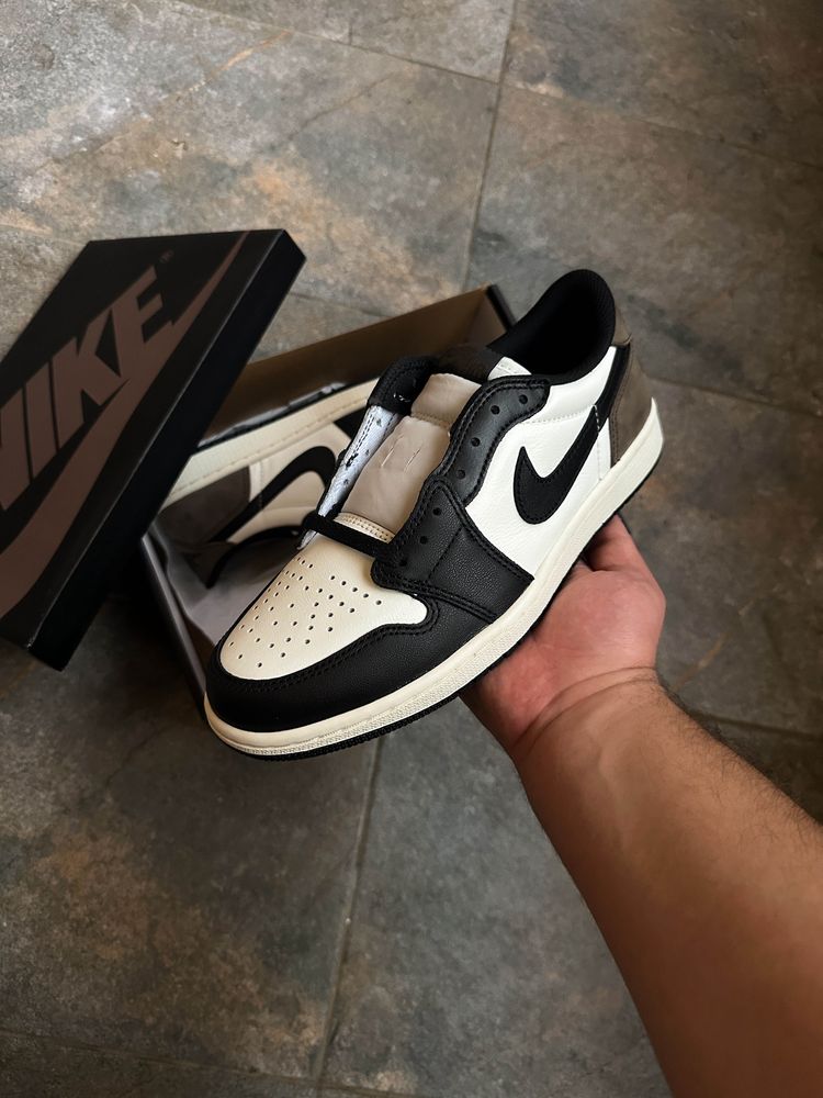Pantofi Air Jordan 1 Low Mocha Og - 100% originali