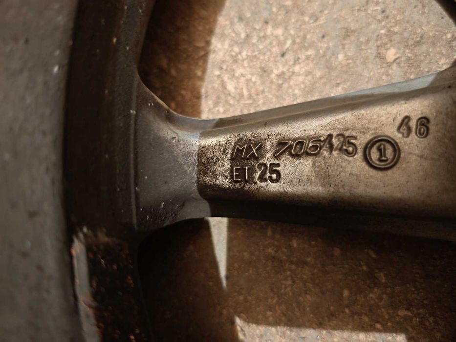 Продавам зимни гуми с джанти  4Х108/16 за Citroen C4/ Peugeot