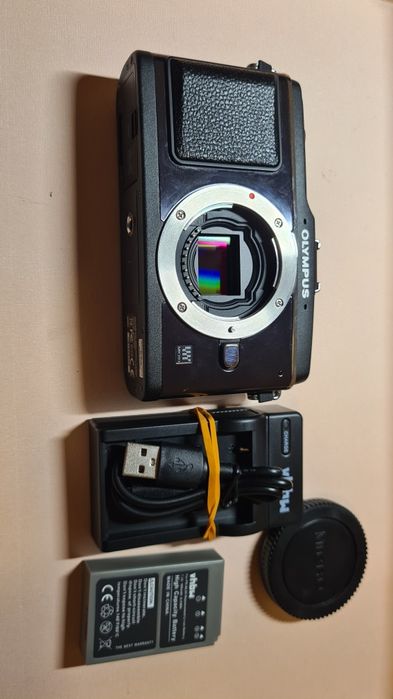 Olympus E-P2 in stare impecabila