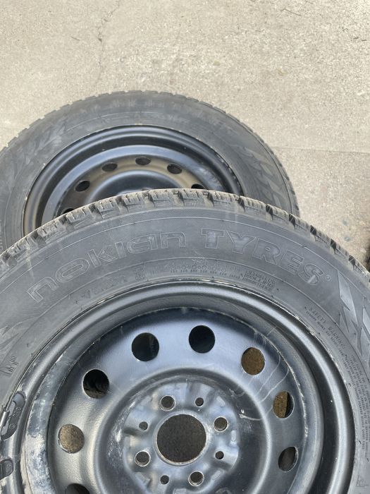 Зимие шины Nokian 185/65/R14