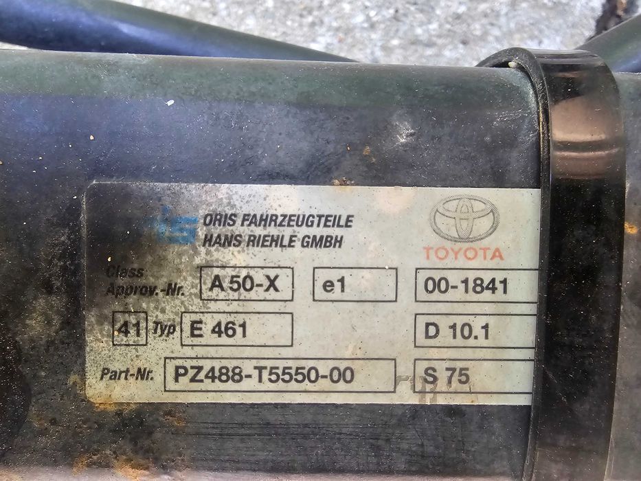 Теглич за Toyota Avensis