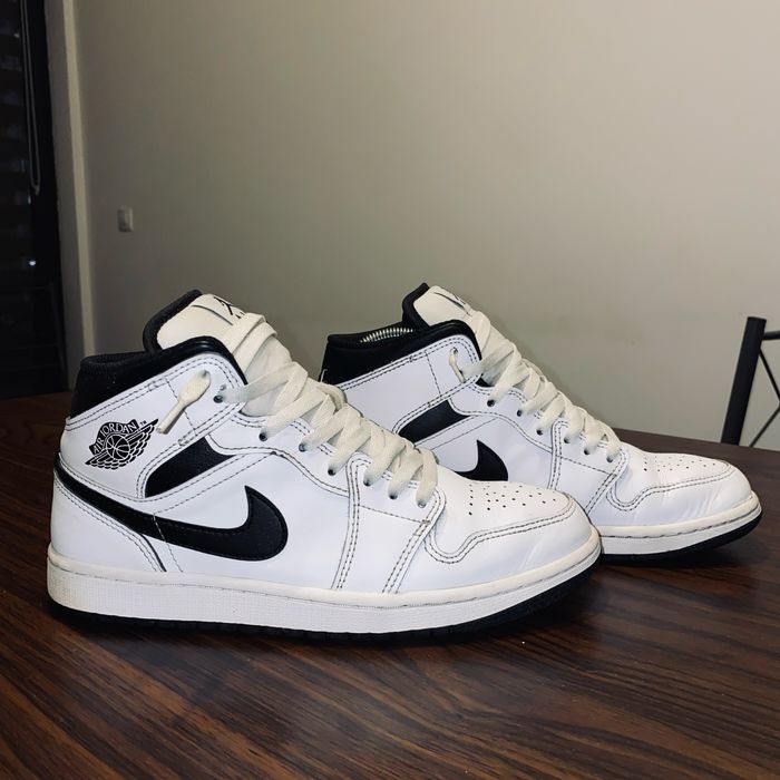 Nike Jordan 1 Mid Marimea 41 Albi