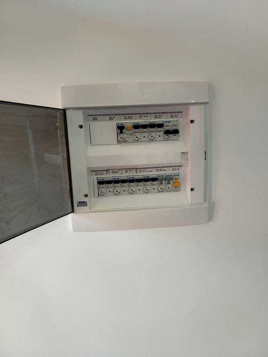 Electrician autorizat