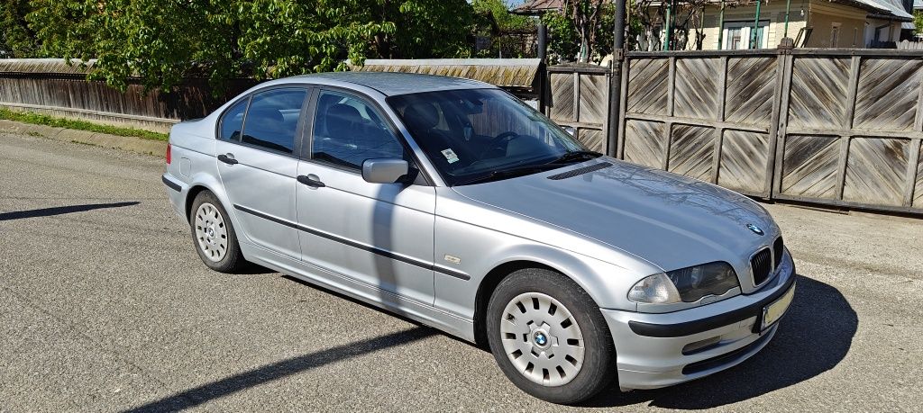 BMW seria 3 din 2001