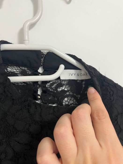 Дантелена черна рокля S