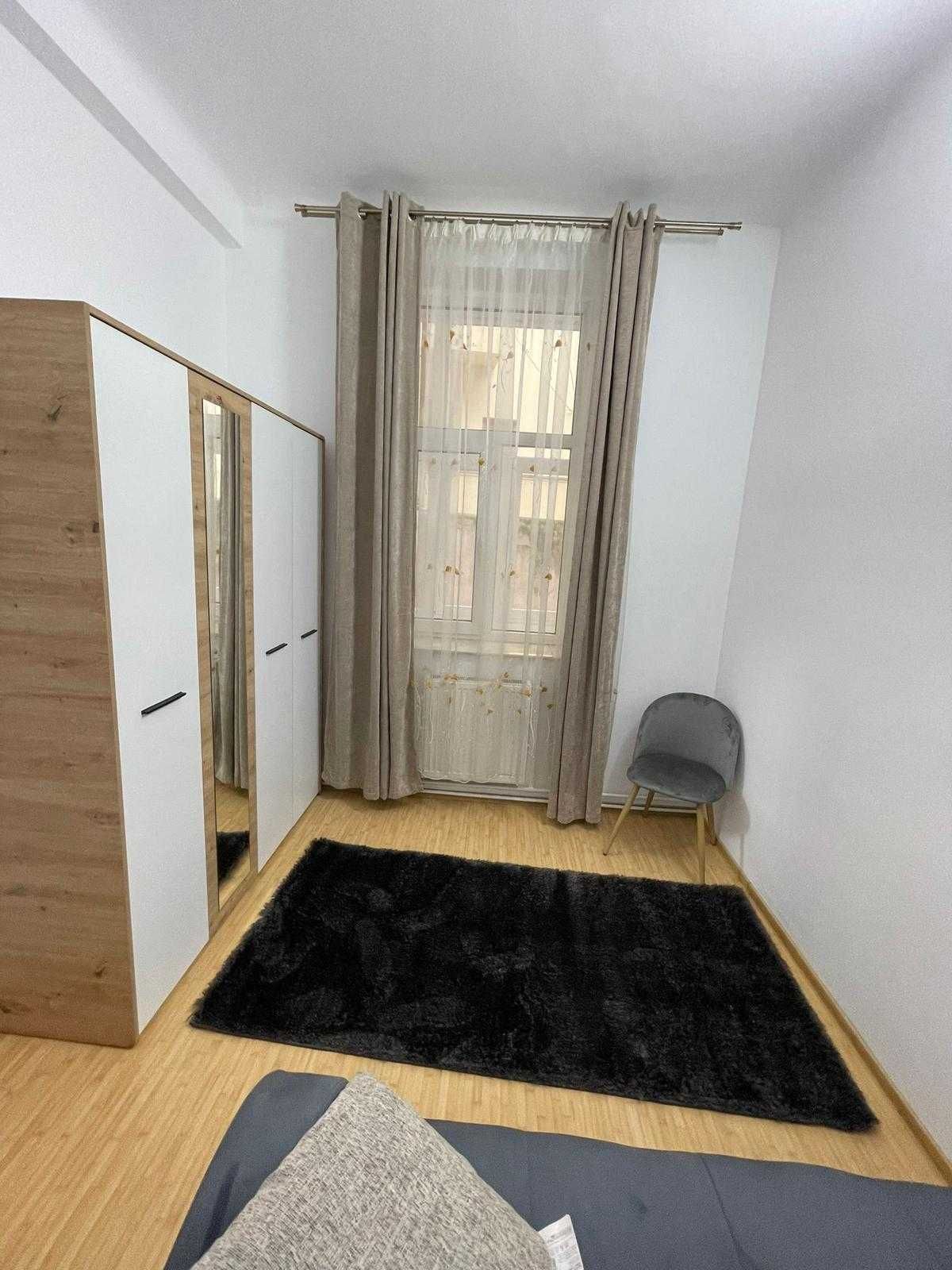Apartament de 3 camere Victoriei