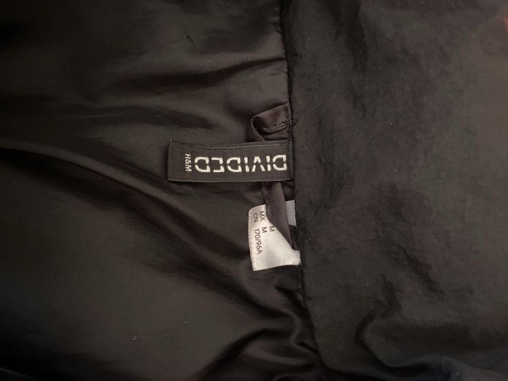 Елек със скъсена кройка на H&M