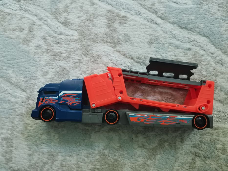 Колички Hot Wheels