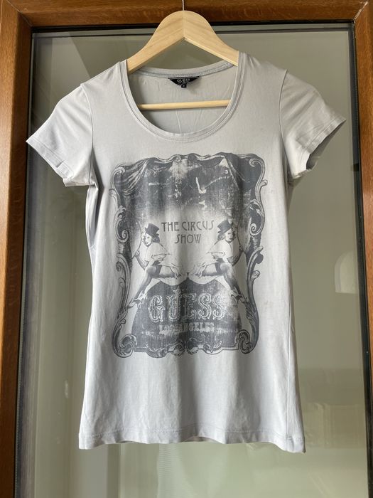 Оригинални тениски Guess размери xs-s.