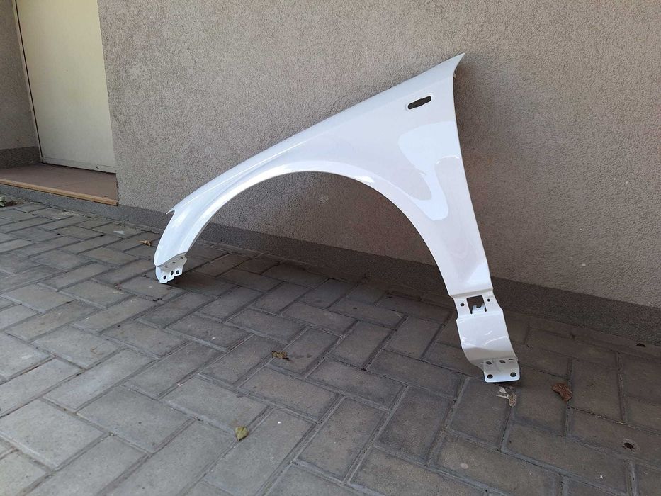 Aripa Fata Stanga Audi A3 8P An 2003-2008 Vopsita Alb