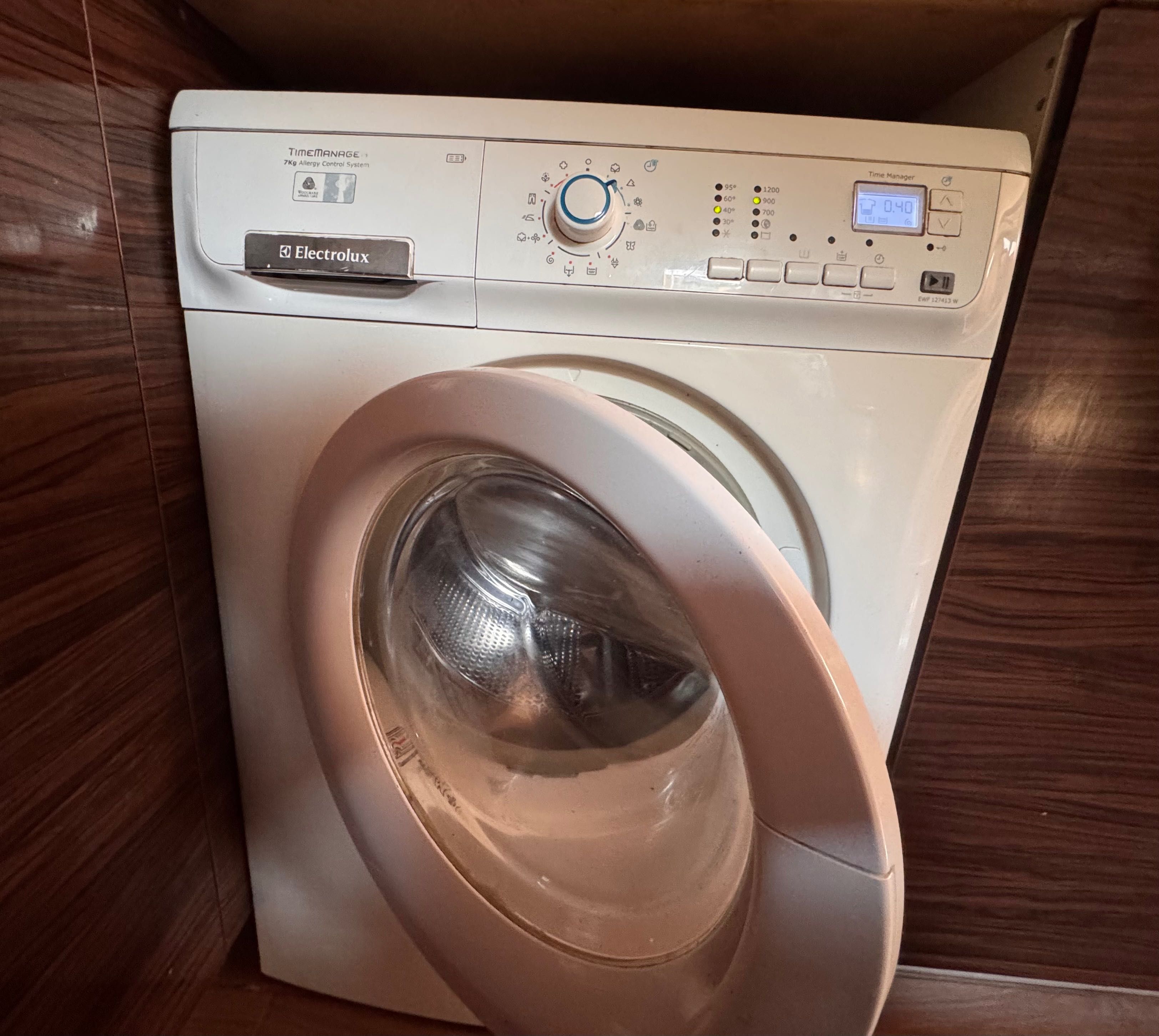 Пералня Electrolux