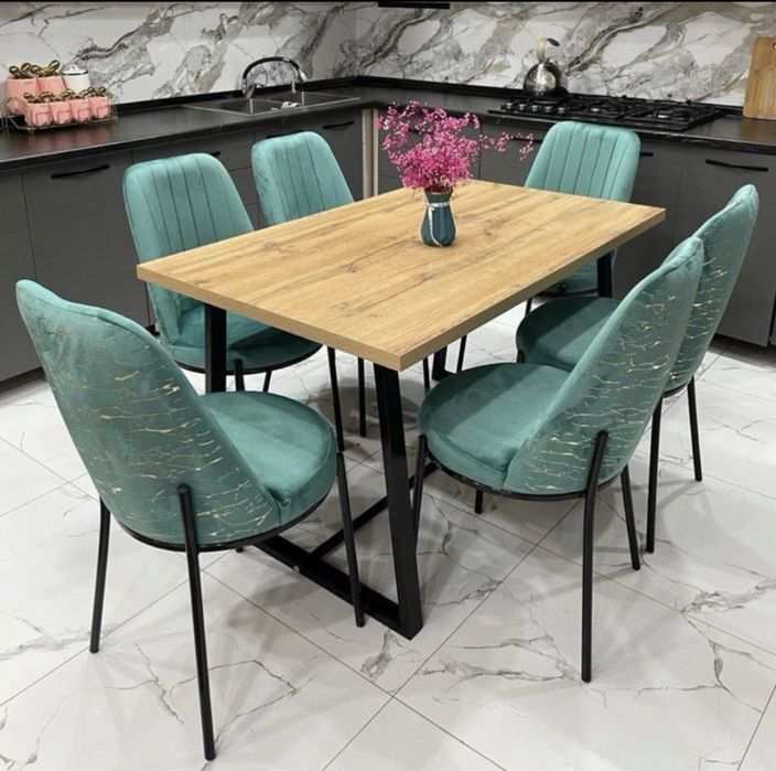 Продам новый стол в упаковке