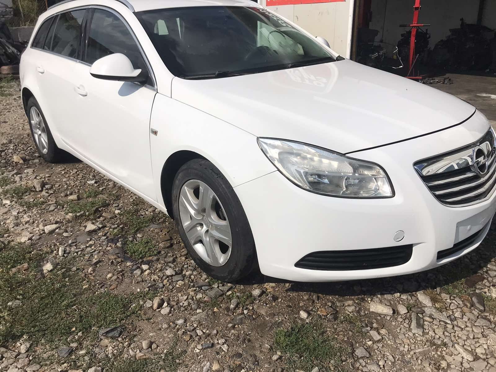 Opel Insignia 2.0  CDTI На Части