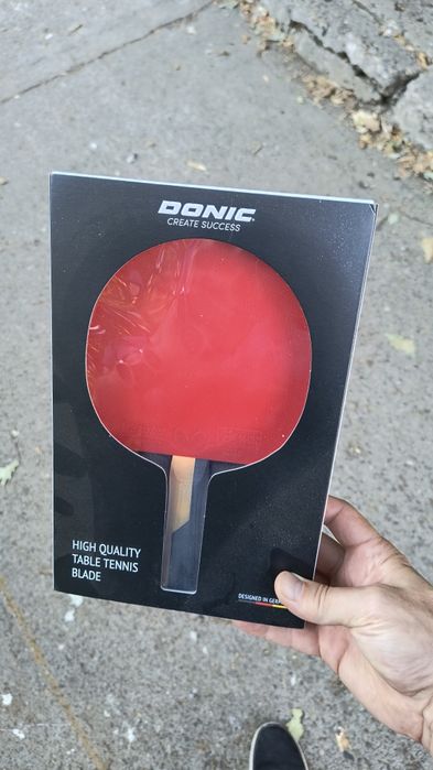 Paleta BUTTERFLY tenis de masa Timo Boll CARBON maner concav
