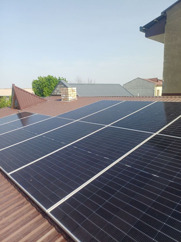 Қуёш панеллари ”Ongrid” ва “Hybrid”  “под ключ”усулда ўрнатамиз.