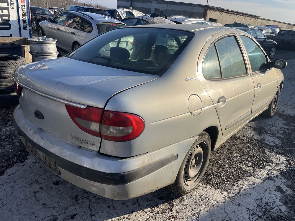 Рено Меган 1.4 renault megane на части
