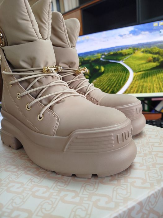 Зимни обувки / боти LIU JO модел Amy