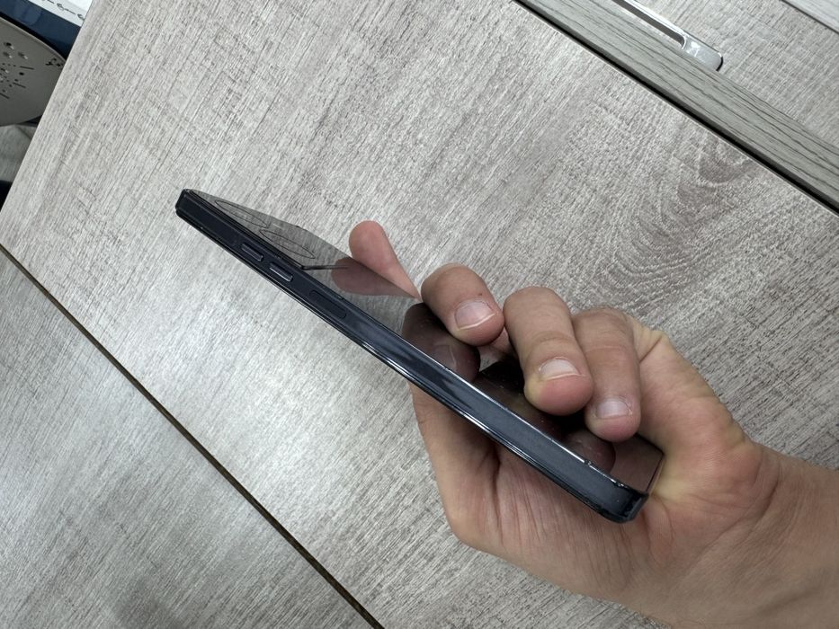 Продаётся Tecno pova 5 128/8